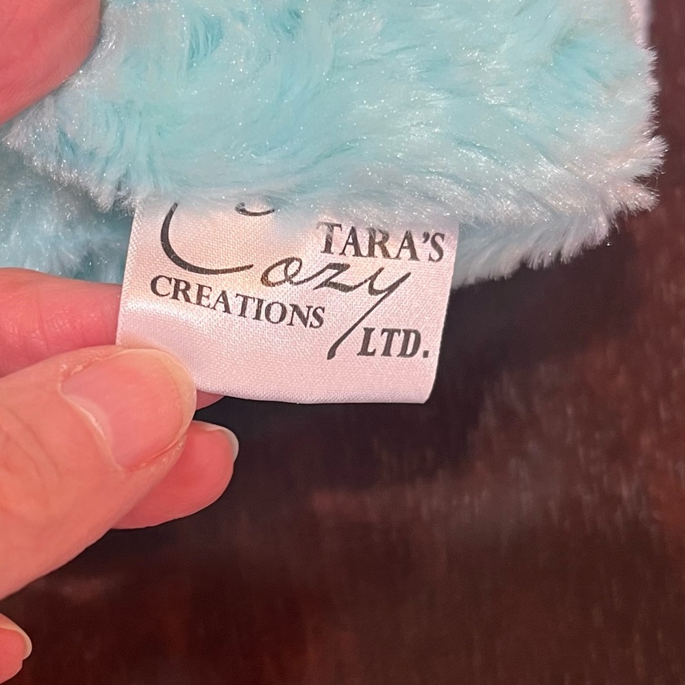 Cozy Mermaid Tail Blanket for Kids - Pink and Blue. By Tara’s Cozy Creations. - Picture 6 of 12
